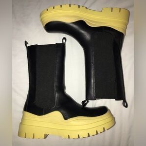 Chase and Chloe Lug Sole Chelsea Boot